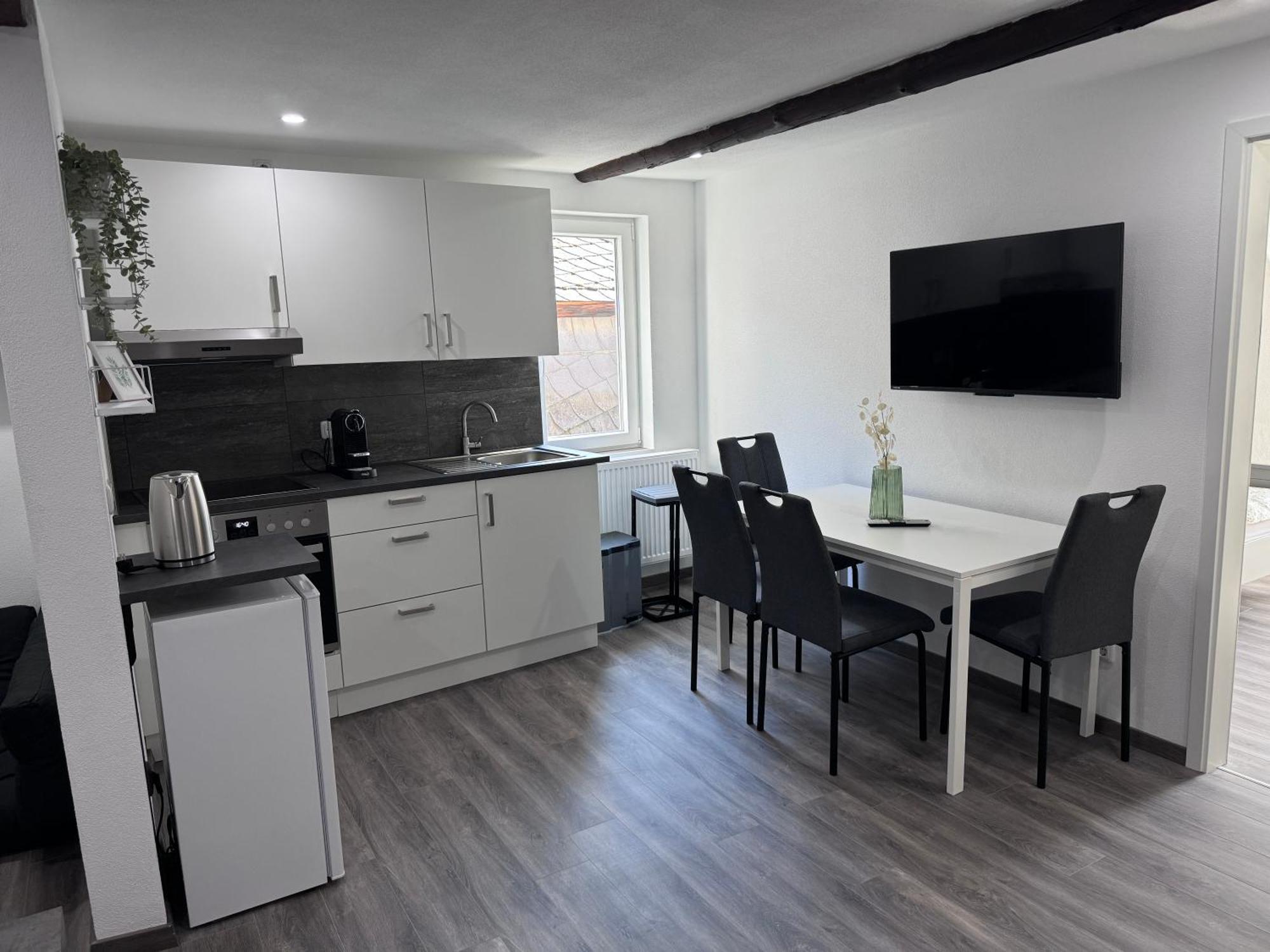 Ferienwohnung Direkt An Der Mosel Im Zentrum Von Zell Exterior foto