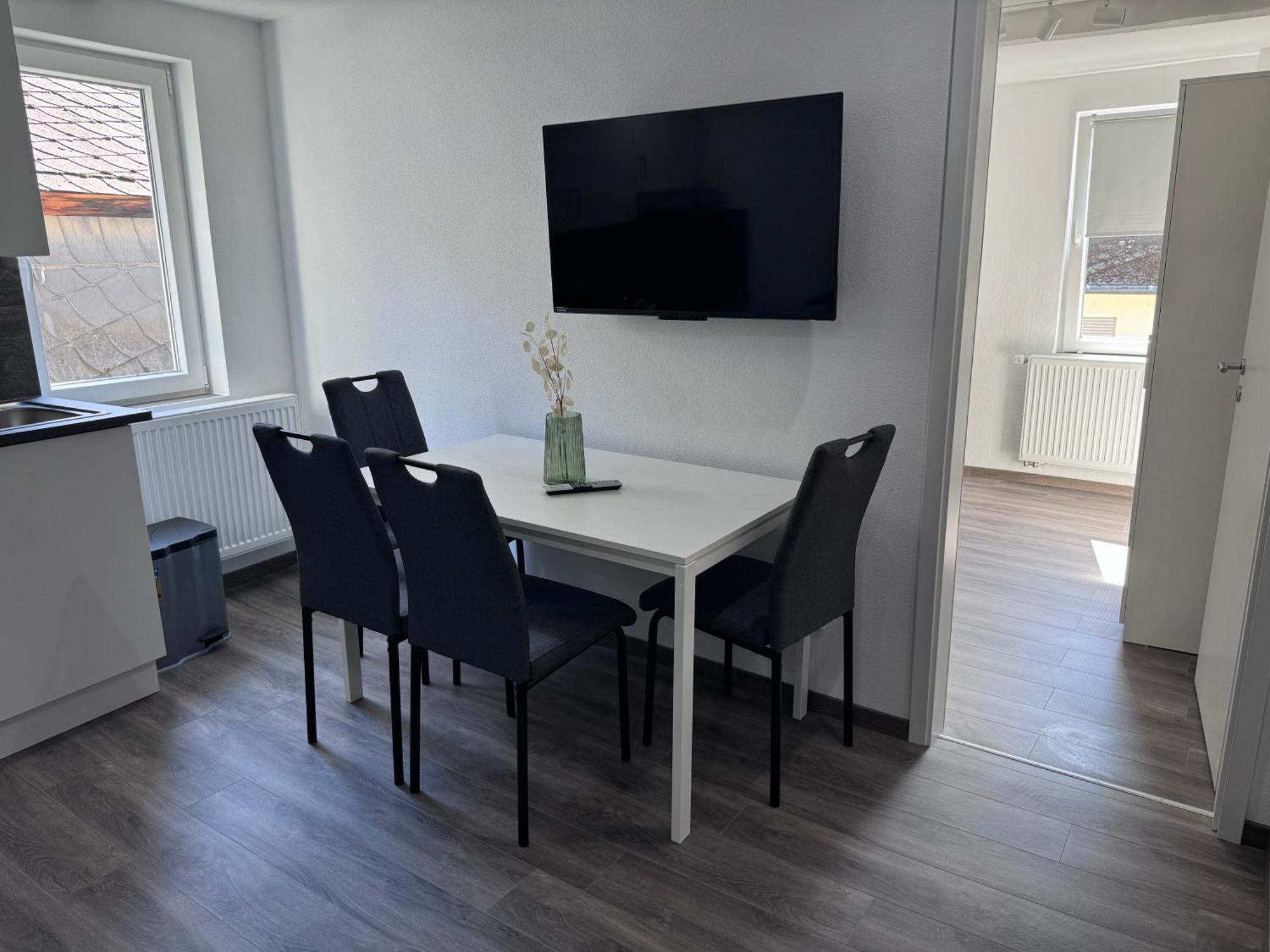 Ferienwohnung Direkt An Der Mosel Im Zentrum Von Zell Exterior foto
