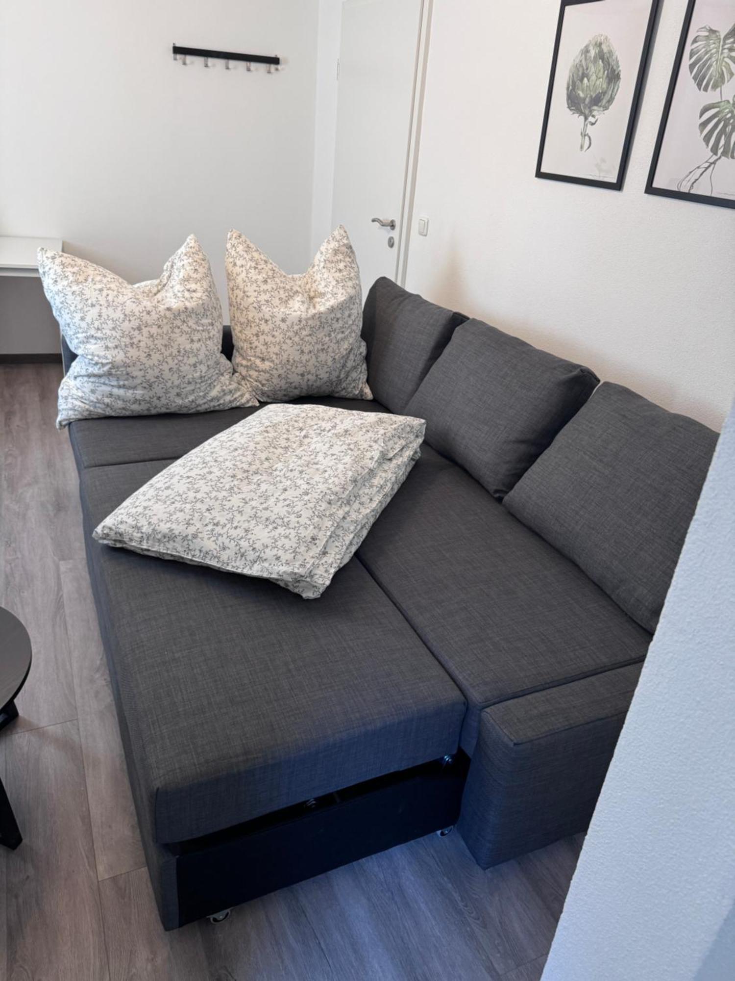 Ferienwohnung Direkt An Der Mosel Im Zentrum Von Zell Exterior foto